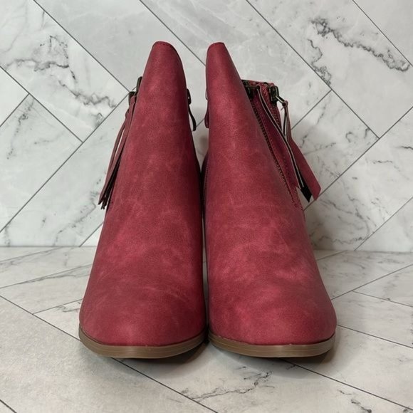 NWT Journee Collection Womens Red Vally Cloth Ankle Boot Shoe Size 8M - Picture 3 of 9